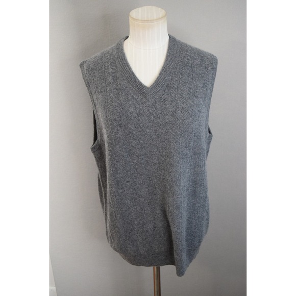 Jos A Bank Reserve Vest Mens Gray Medium 100% Cashmere V-Neck Sleeveless Sweater - Picture 1 of 6